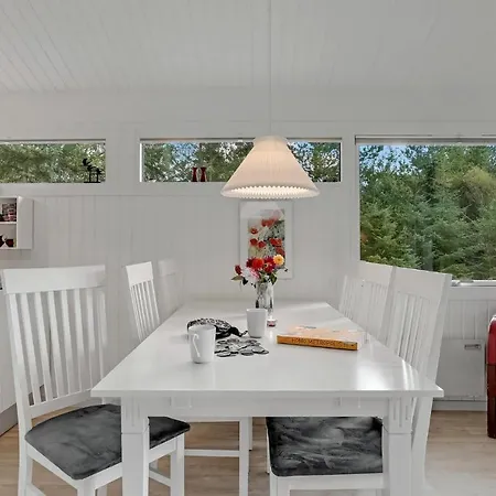 3 Bedroom Lovely In *