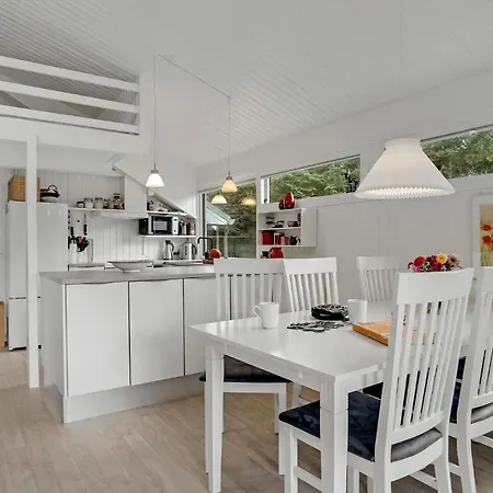 3 Bedroom Lovely In