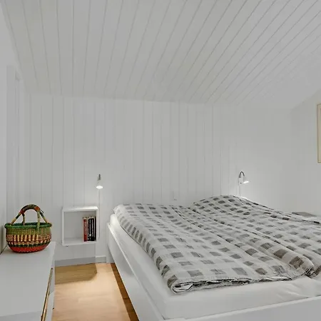 3 Bedroom Lovely In 別荘